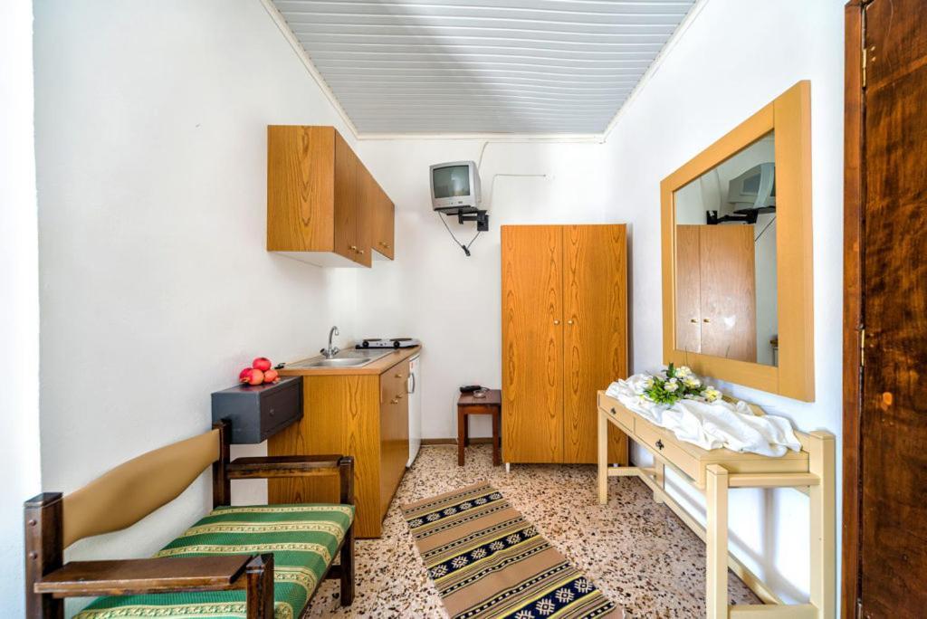 Harmony Hotel & Studio Μάλια Εξωτερικό φωτογραφία