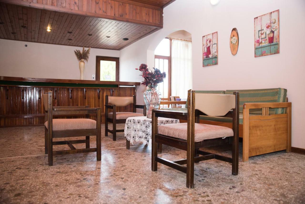 Harmony Hotel & Studio Μάλια Εξωτερικό φωτογραφία